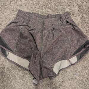 Lululemon Hottie Hot Shorts – Size 6, Heathered Gray - 2in Inseam w Liner
